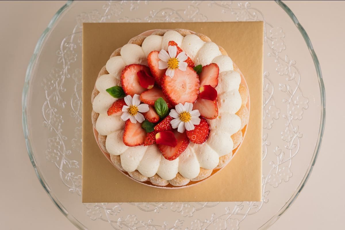 Tigerlily Patesserie Mother's Day—Camellia Crown Cake (image supplied)